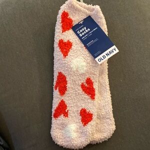 Old Navy Kids Heart Cozy Grip Socks Valentine’s Love Unisex Non-Slip Warm NWT